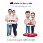 Custom Couple with I LOVE U Sign Bobbleheads
